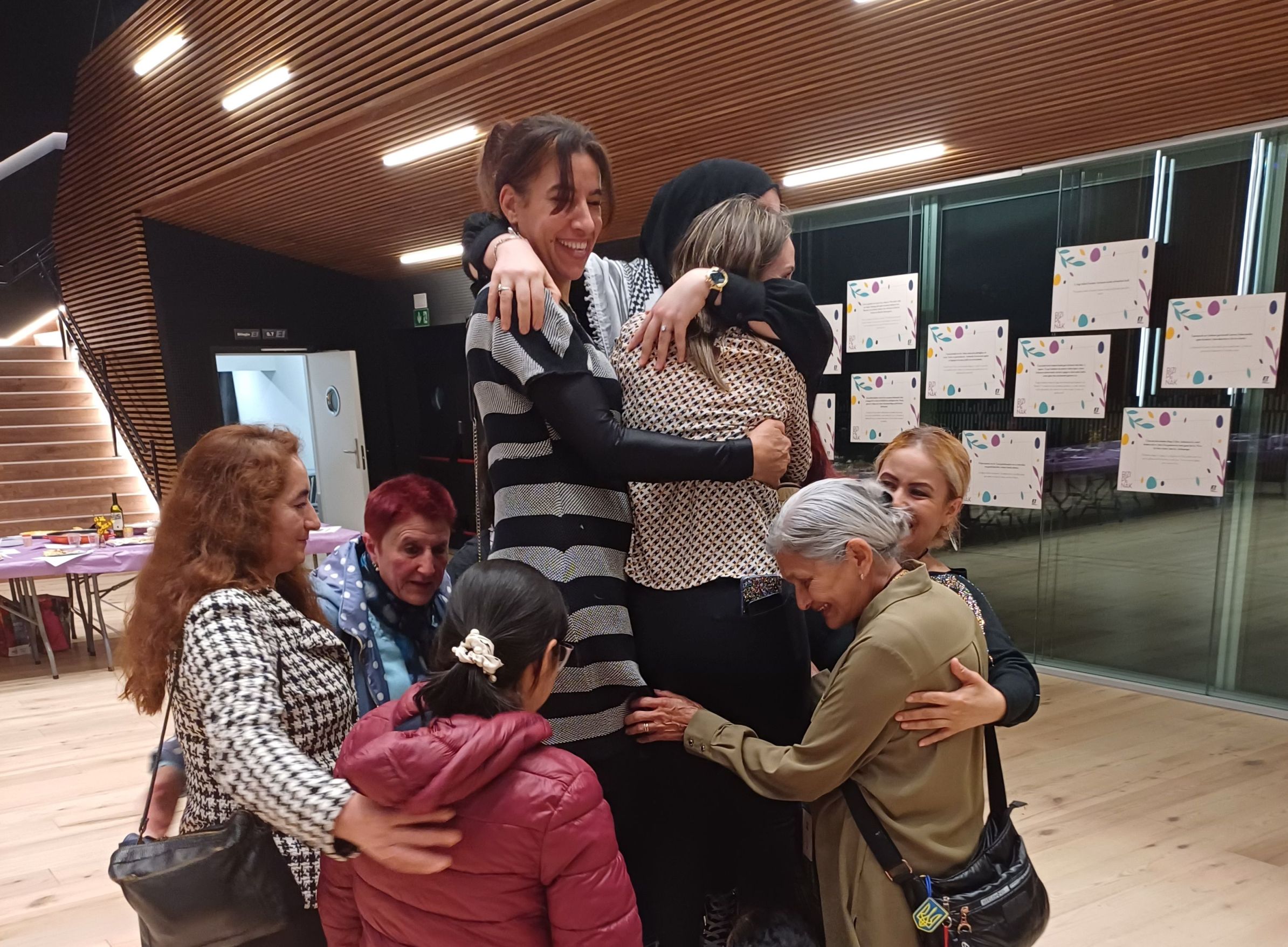 Evento gamificado intercultural mujeres